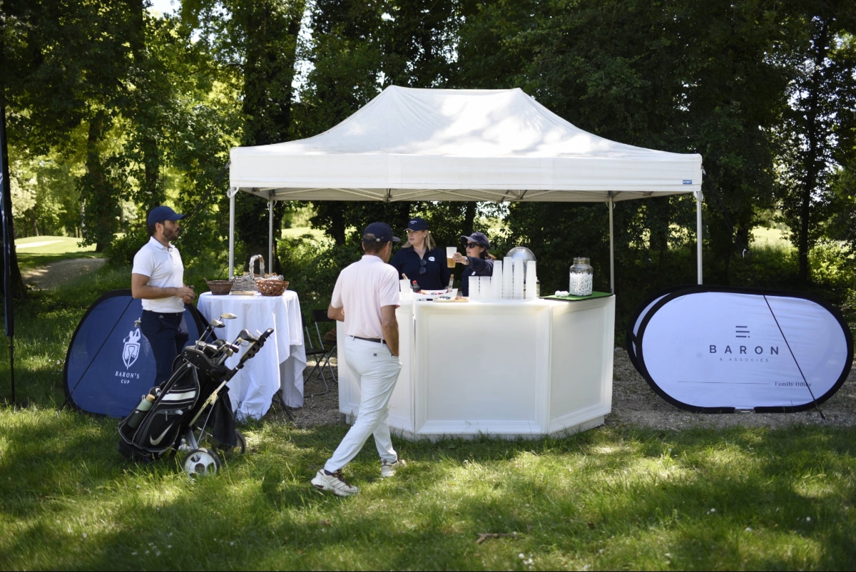Tournoi padel et golf en entreprise : un levier business à Lyon / Midi Pile